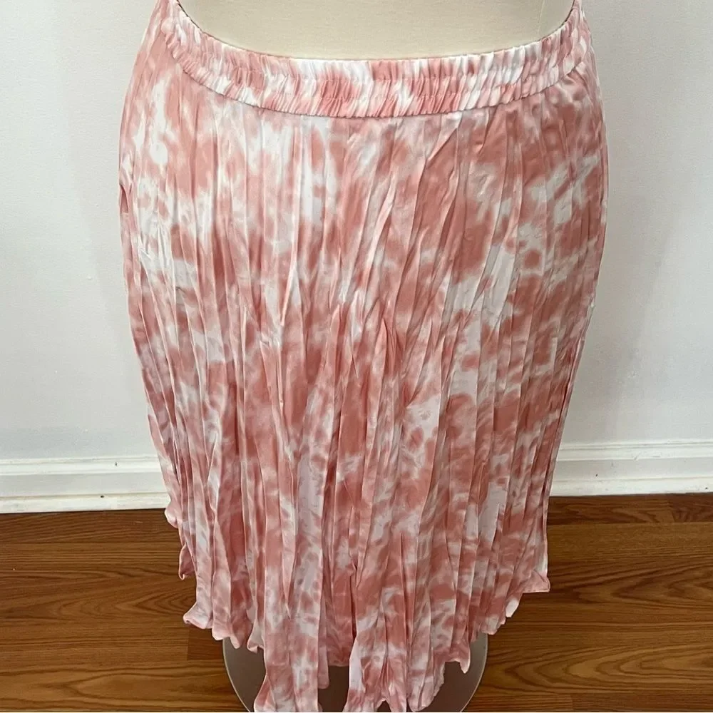 Pink Tie-Dye Crinkle Knee Length Skirt --‎ 14/16